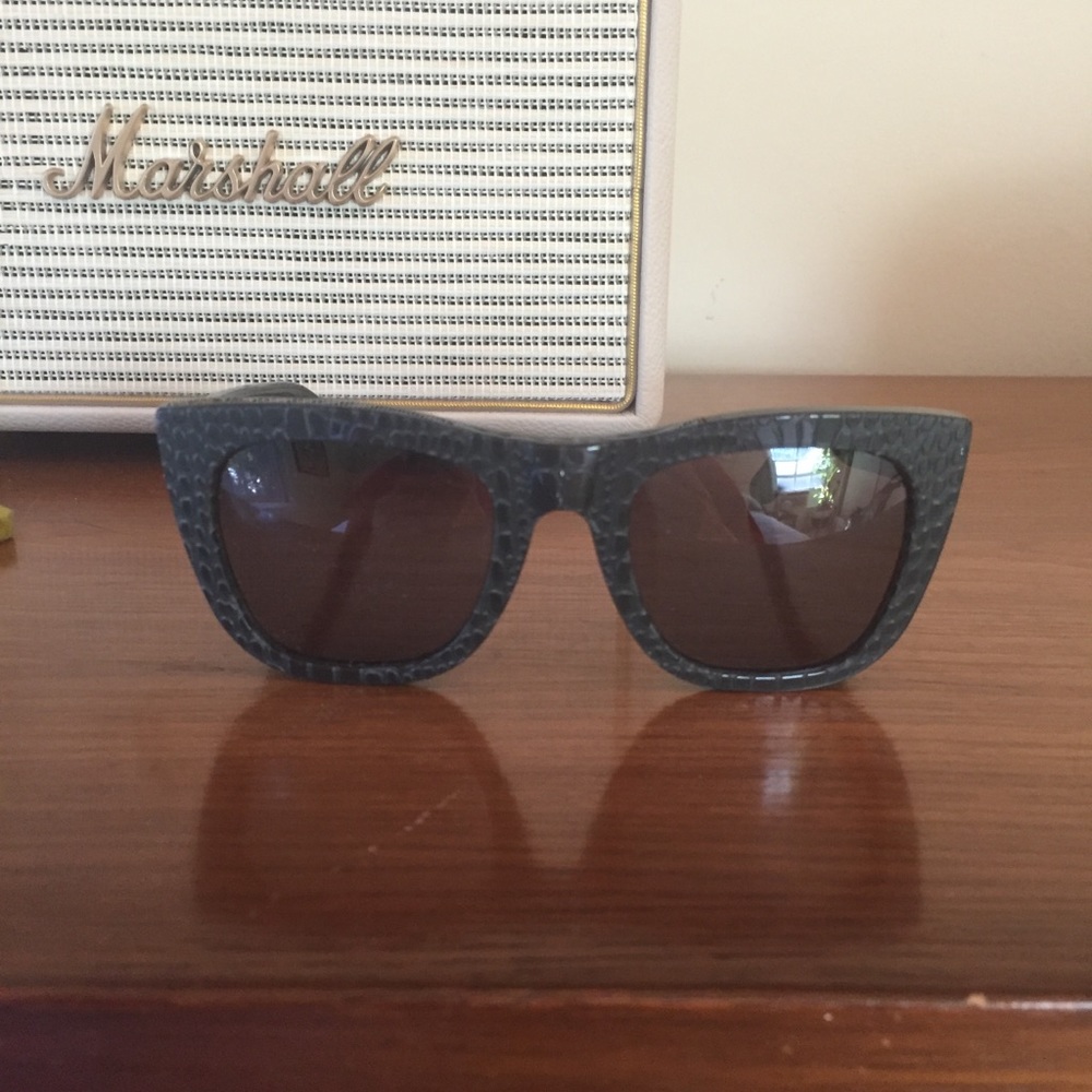 RETROSUPERFUTURE GALS ZEISS SUNGLASSES MADE IN ITALY